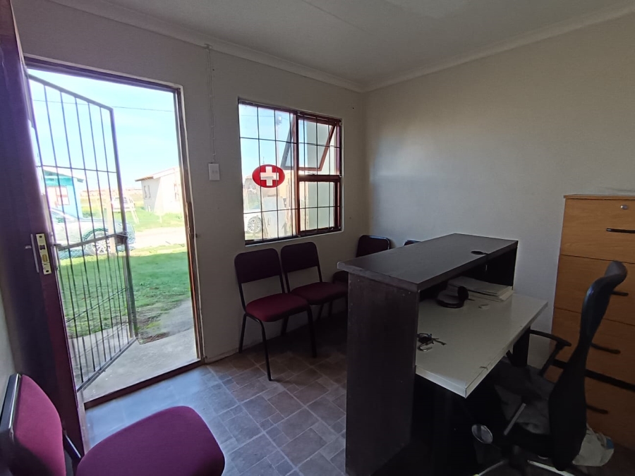 2 Bedroom Property for Sale in Tjoksville Eastern Cape